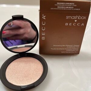 BECCA Shimmering Skin Perfector Pressed in Champagne Pop